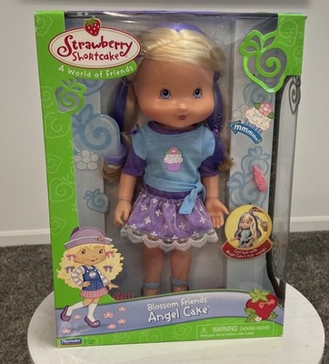 Strawberry Shortcake Blossom Friends Angel Cake A World of Friends Playmates NIB