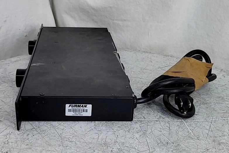 FURMAN M-8DX 8-Outlet Power Conditioner Surge Protector SEE NOTES - Image 4 of 4