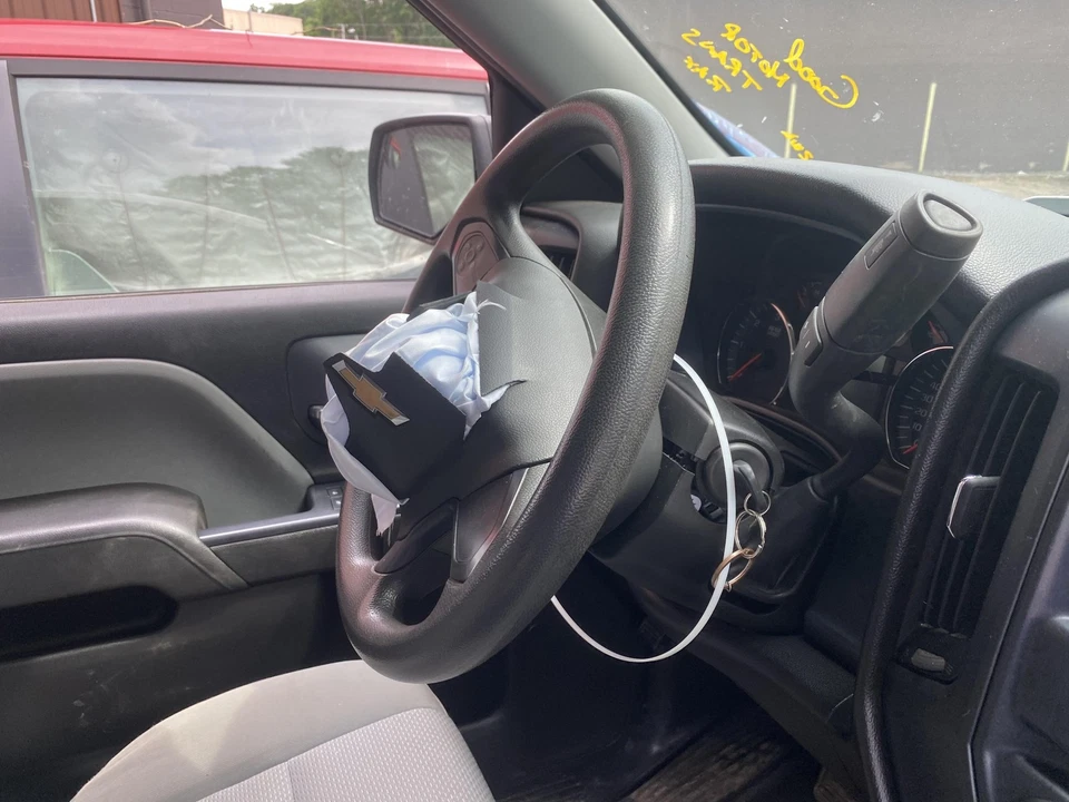 (SOLO PARA VOLANTE) 14 15 16 17 18 19 CHEVY SILVERADO 1500 Volante Foto 2 de 2