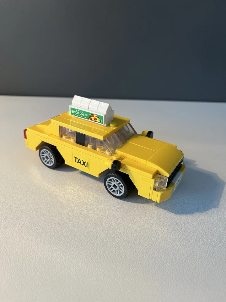 LEGO Creator 40468 Yellow Taxi, photo 1 of 5
