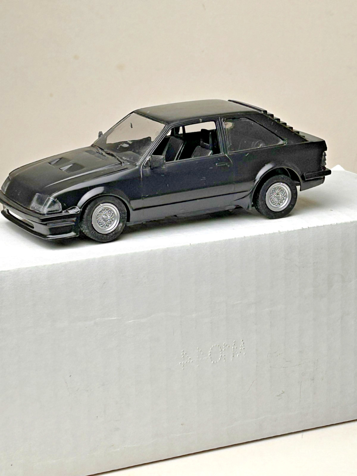 Picture 1 of 4