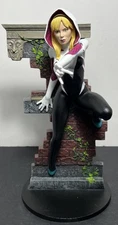 Diamond Select Toys 2016 Marvel Gallery: Spider-Gwen Unmasked 9" PVC Figure