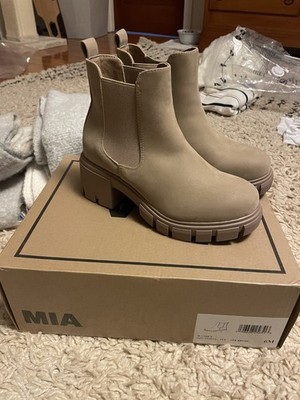 MIA Boots Size 6 Womens NEW