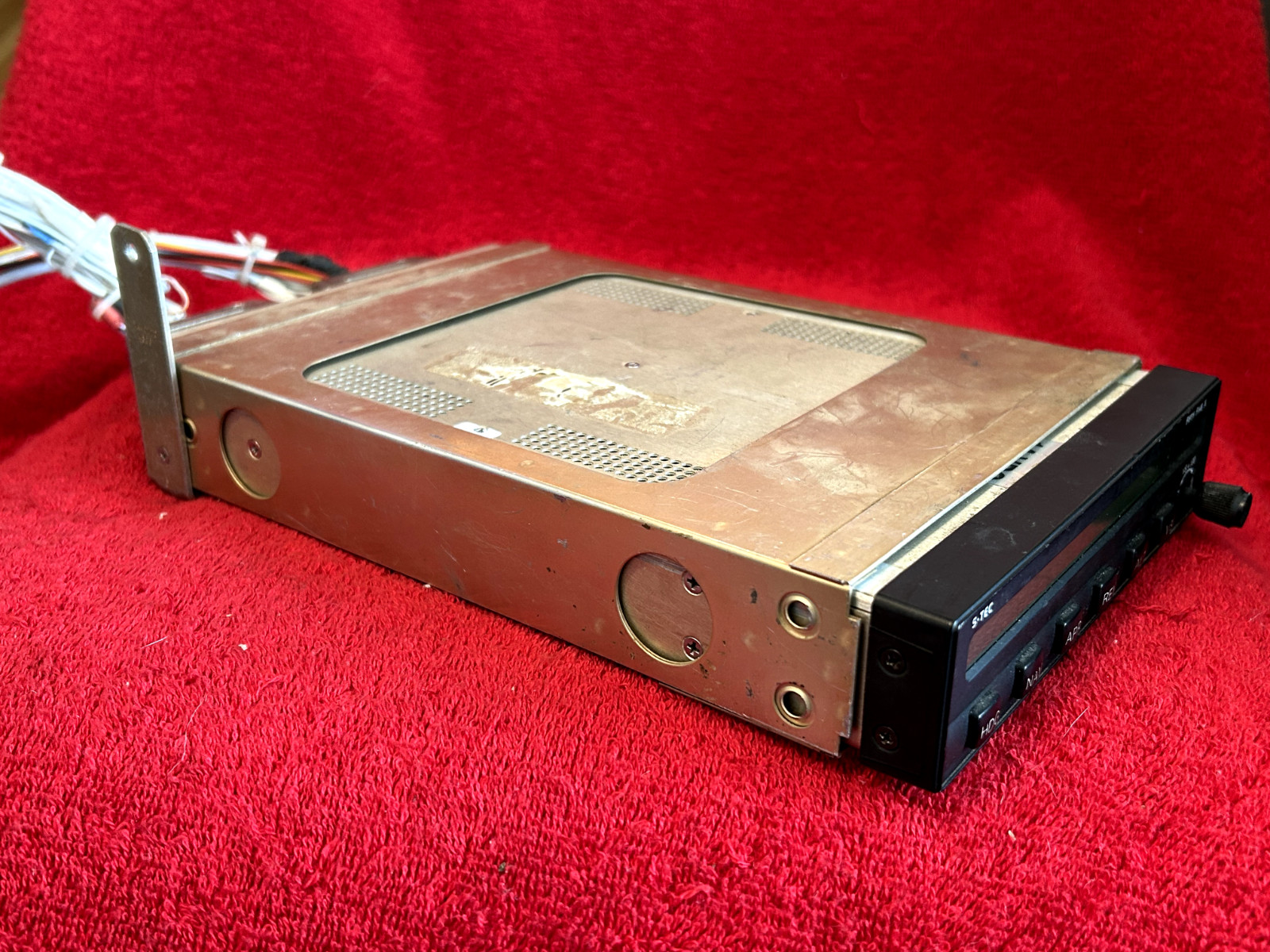 S-TEC SYSTEM 55X AUTOPILOT COMPUTER P/N 01192-6-8T WITH TRAY AND CONNECTORS 14V