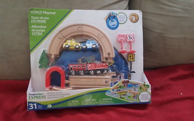 imaginarium express rescue train set