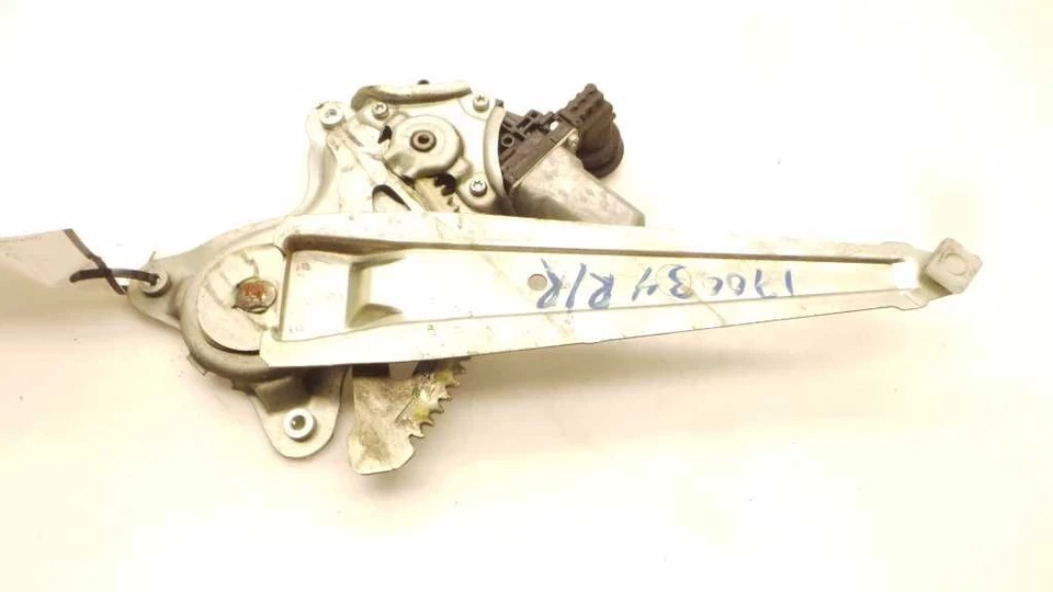 07-11 REGULADOR VENTANA PUERTA TRASERA LADO PASAJERO HÍBRIDO TOYOTA CAMRY  Foto 2 de 4