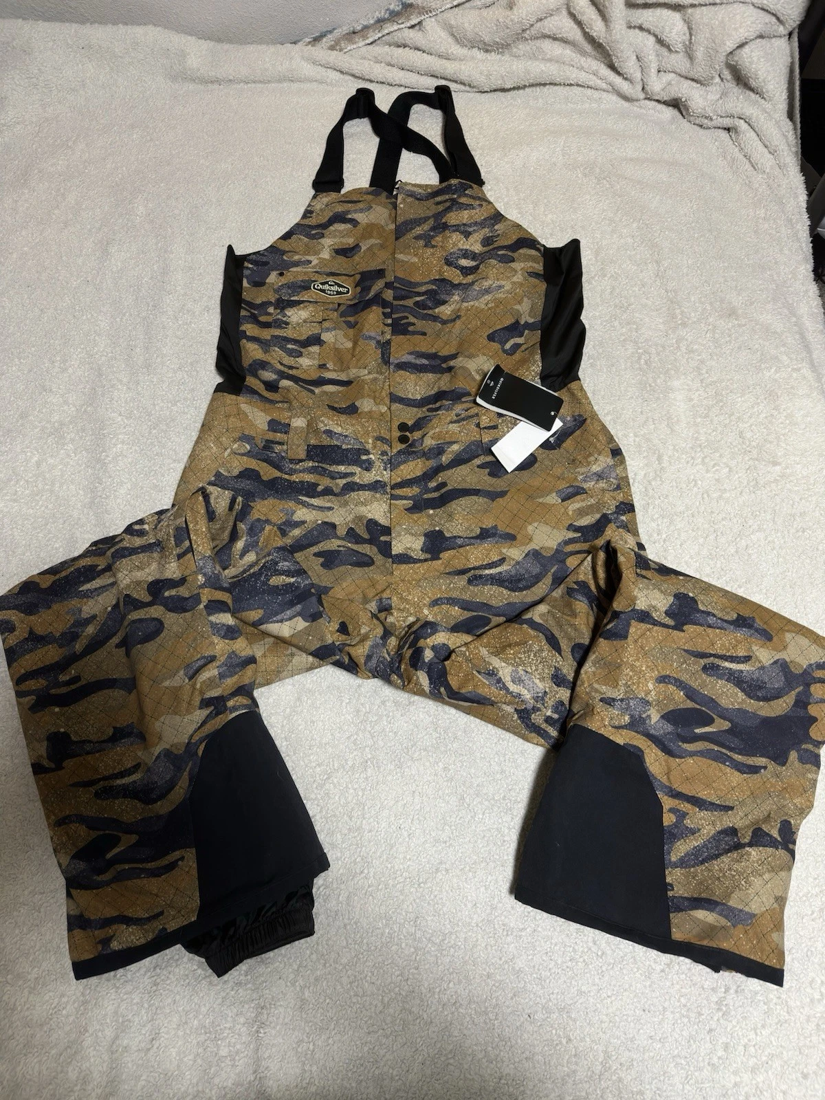 Quicksilver Snowboard / Ski Bib. Camo. XL. Brand New. Never Worn with Tags
Opens in a new window or