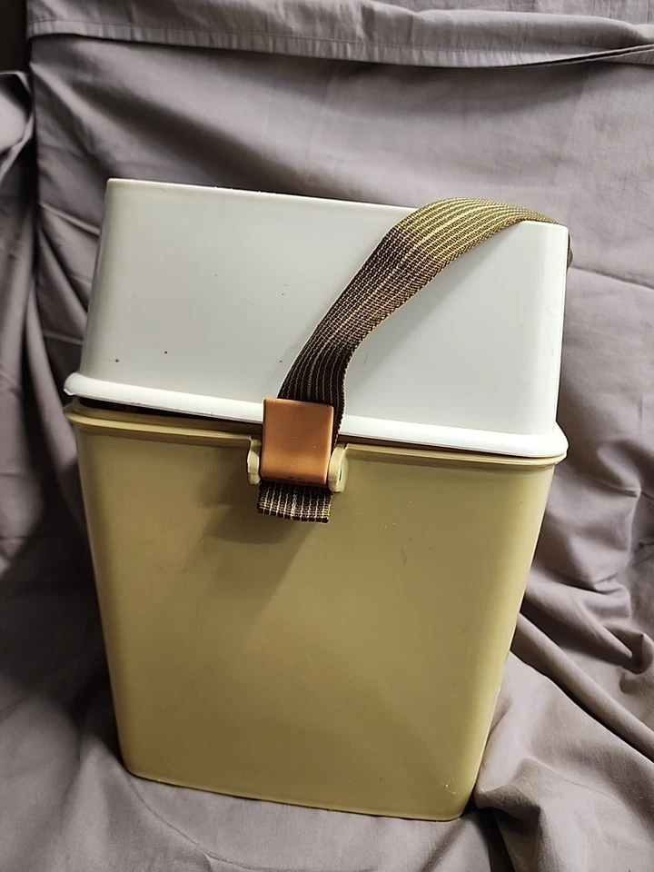 Винтажный набор таффелей для пикника Husqvarna полные тарелки чашки чаши - Изображение 2 из 4