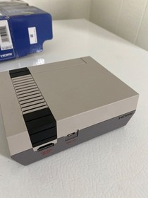 Nintendo Nes Classic Edition Mini Console System 2 Controllers