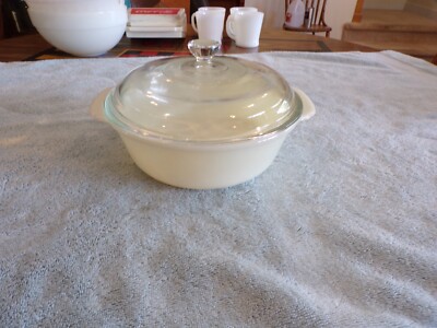 Vintage Fire-King Ivory 8-1/4'' Casserole Dish and Lid ''Backwards Stamp''