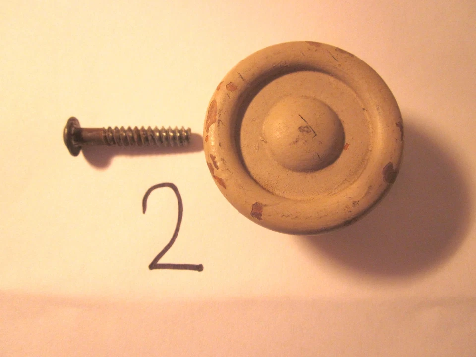 Colonial Pull Knob Shabby Wood 1-3/4" Cabinet Dresser Door Drawer Salvage 1 Vtg - Изображение 4 из 4
