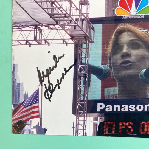 Marilu Henner Signed Photo 5”X7” Broadway ROXIE HART Chicago 1997 Times Square - Picture 2 of 2
