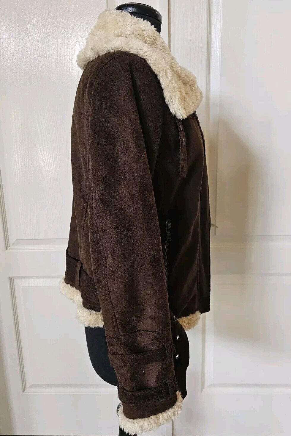 Picture 4 of 14