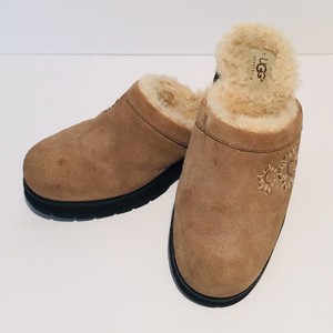 ugg sheepskin clogs