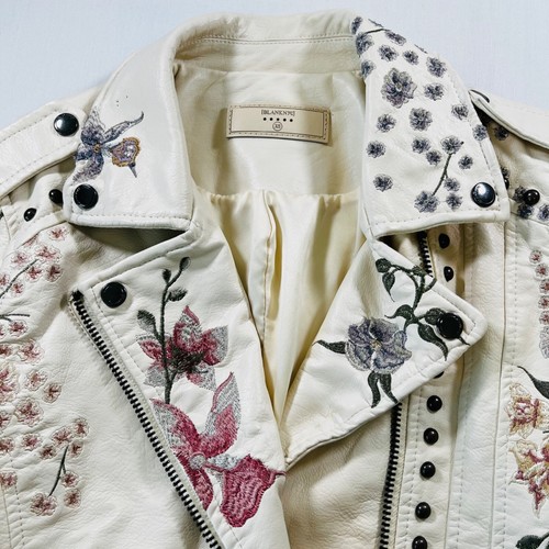 BLANKNYC Floral Embroidered Studded Faux Leather Biker Moto Jacket Size X-Small - Picture 4 of 13