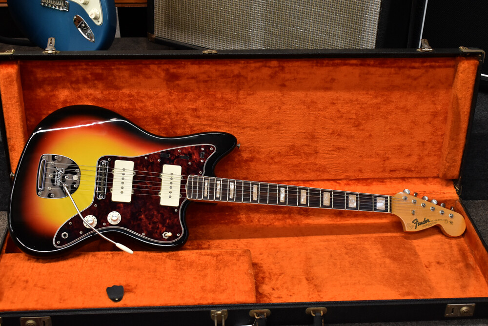 Fender 1966 Jazzmaster Sunburst Binding wi/Block Inlay Used Fender 1966 Jazzmaster Sunburst Binding wi/Block Inlay Used