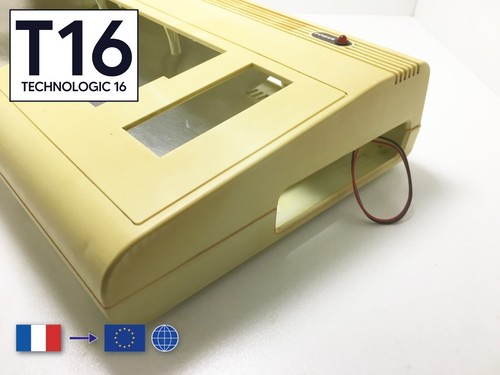 Commodore VIC 20: Coque + LED+Feuille alu+petite plaque noire côté droit, 3 vis - Photo 2/18