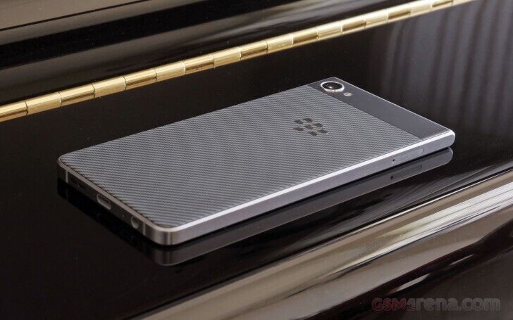 BlackBerry Motion BBD100-2 32GB LTE 4G Unlocked Android Smartphone