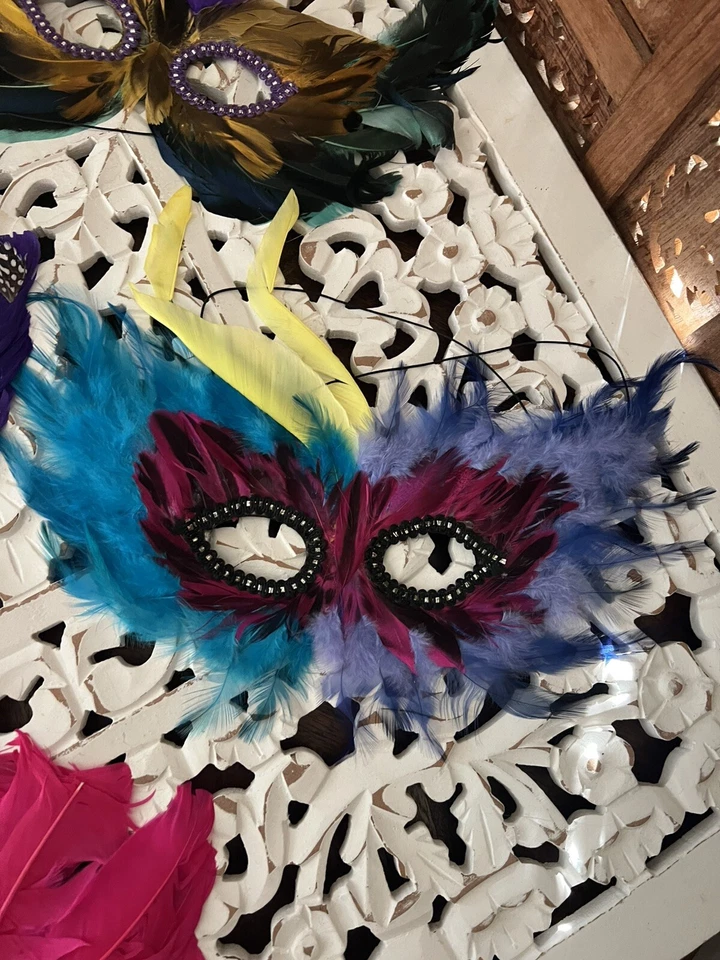 Lote de 4 Mascarillas Faciales Faciales Favor Fiesta Mascarada Mardi Gras De Colección Foto 4 de 4