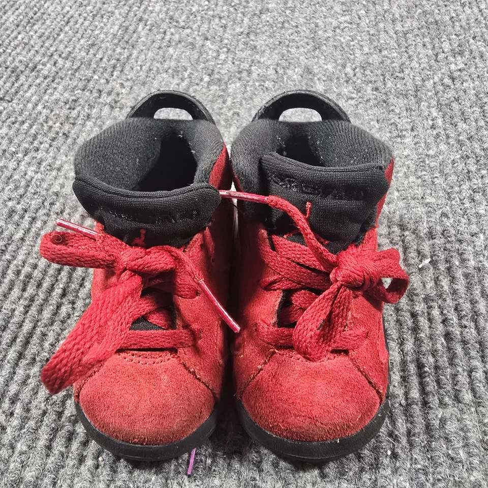 Nike Jordan 6 ретро TD туфли ребенка ясельного возраста размер 4C Varsity красный черный замшевый Baby - Изображение 3 из 4