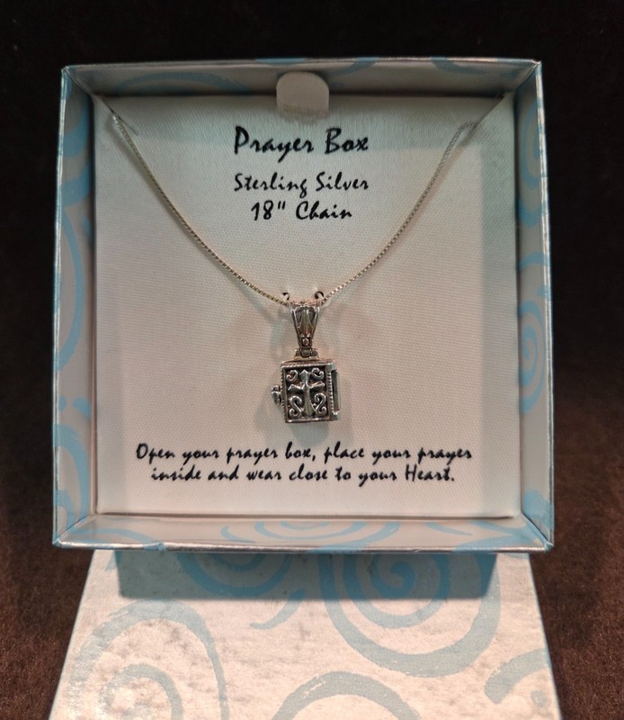 Sterling Silver 925 Prayer Box with 18" Chain necklace New in Box