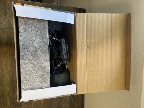 HaiBoxing Telecomando Auto Scala 1:14 RC Camion 38+ KM/H Velocità NO CARICATORE 1/14 - Foto 7 di 23