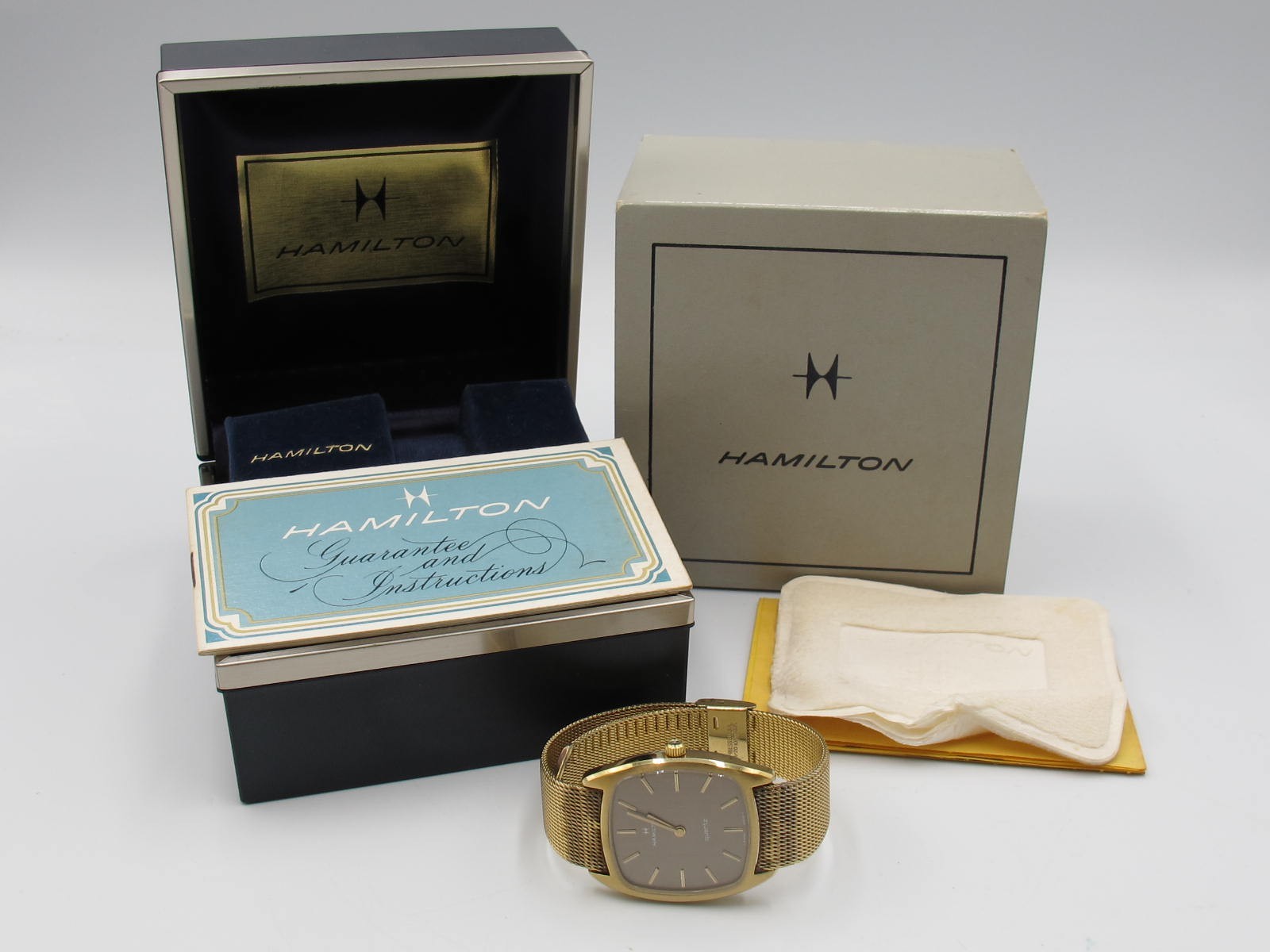 MEN'S HAMILTON KAHKI NIB WRIST 1980's 705002-4 NO QUARTZ RES! WATCH LINE VINTAGE - VintageWatches.PK MEN'S HAMILTON KAHKI NIB WRIST 1980's 705002-4 NO QUARTZ RES! WATCH LINE VINTAGE - vintagewatches.pk