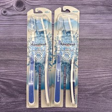 4 LOT Toothbrush 2 Pack Aquafresh Direct MEDIUM 32 2005 Flexible Tip Neck VTG