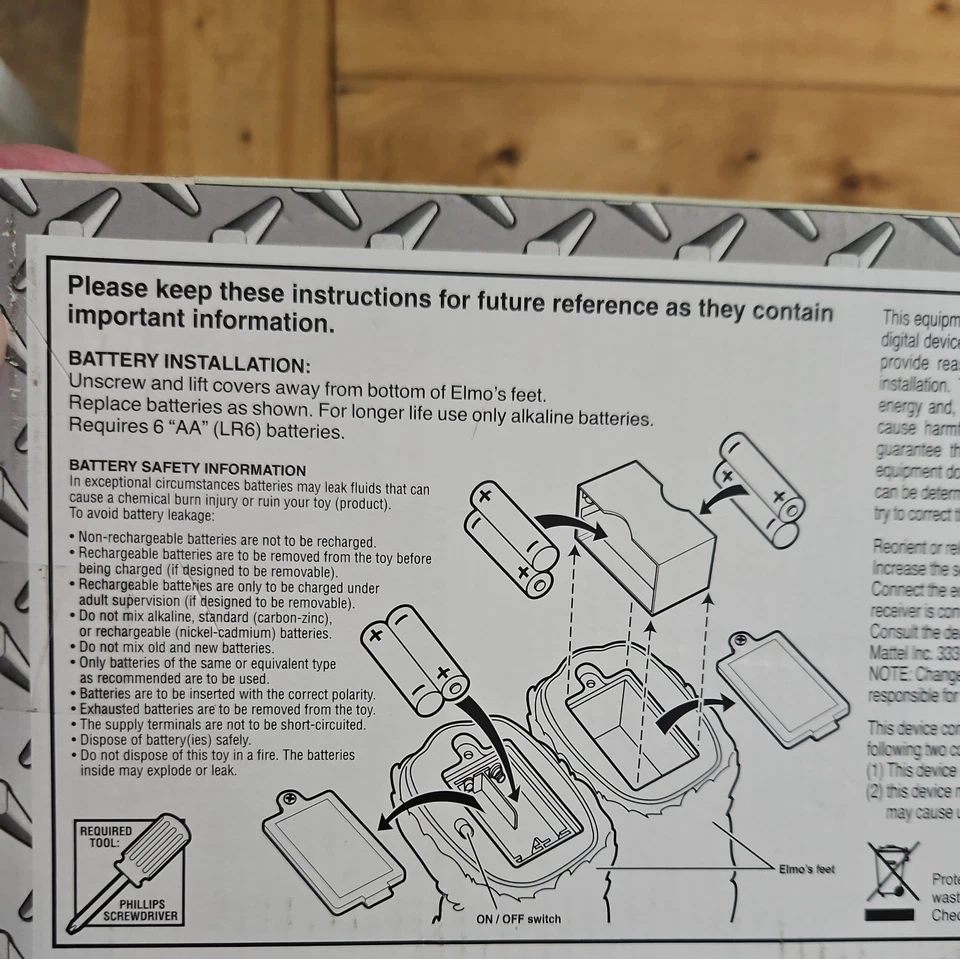 Muñeca Tickle Me Elmo X-treme 2006 Fisher Price caja abierta Foto 4 de 4