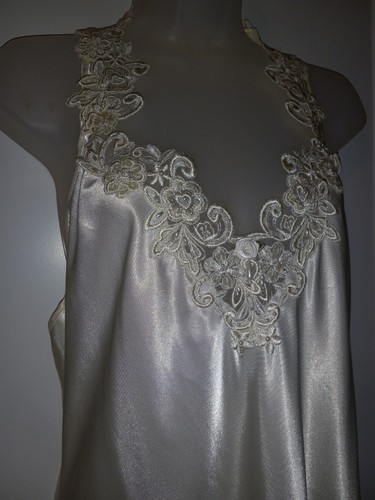Vintage California Dynasty White Satin Sequins Bridal Nightgown Peignoir Set M/L - Picture 6 of 14