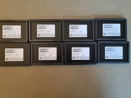 Samsung PM871b 128GB SSD 2,5 Zoll SATA 6.0Gb/s Laptop Notebook Festplatte 8 St.