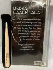 URBAN ESSENTIALS TWEEZERS
