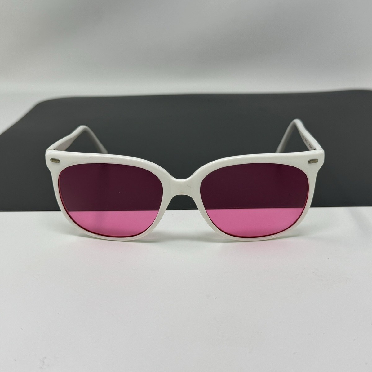 Vintage Maui Jim 001 Nylon Sunglasses White Pink Lenses  display picture 3