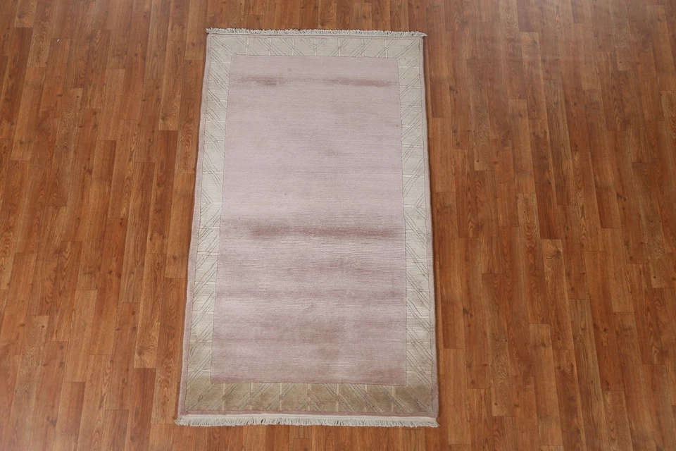 Alfombra pequeña nepalí gruesa con bordes de felpa 3x5 lana anudada a mano alfombra rosa malva Foto 2 de 4