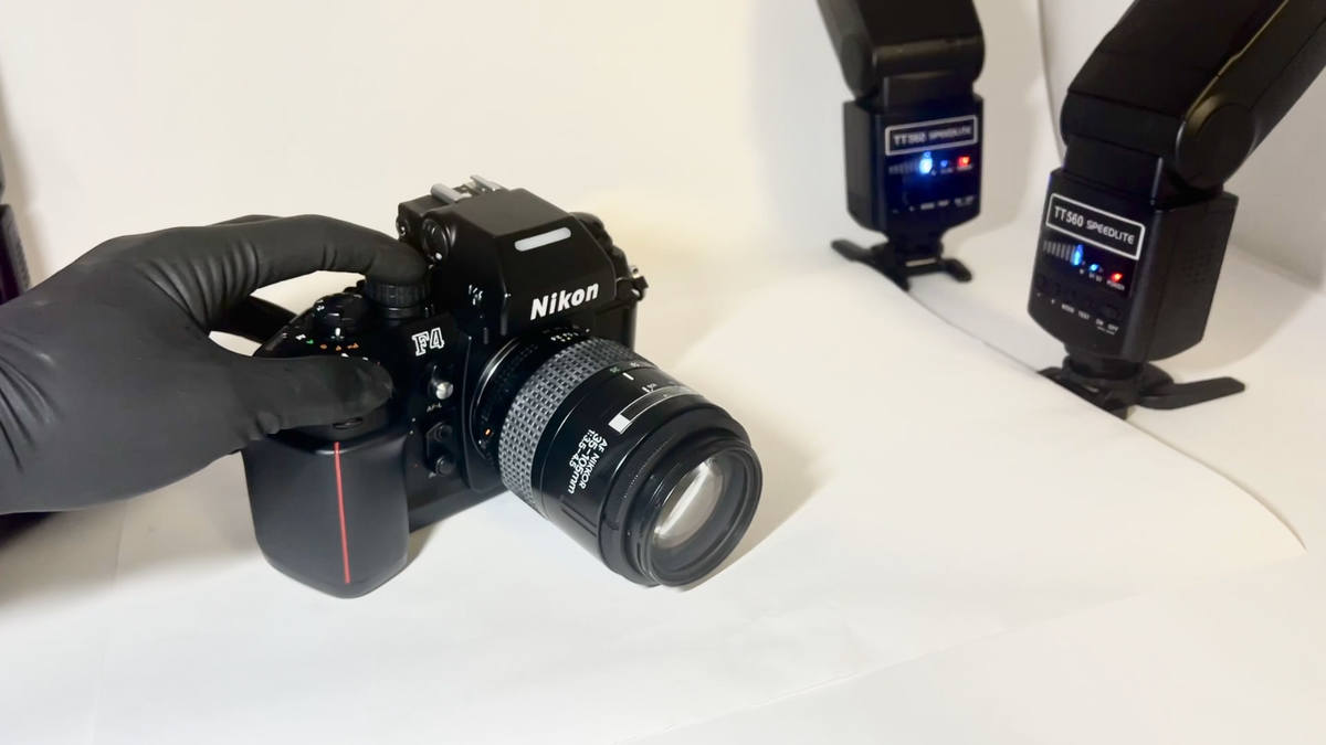 Nikon F4 35mm SLR Film Camera Body MF-22 From JAPAN 2593050 Nikon F4 35mm SLR Film Camera Body MF-22 From JAPAN 2593050