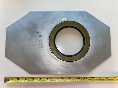 IH 1849 OIL SEAL RETAINER ***LINK-BELT***