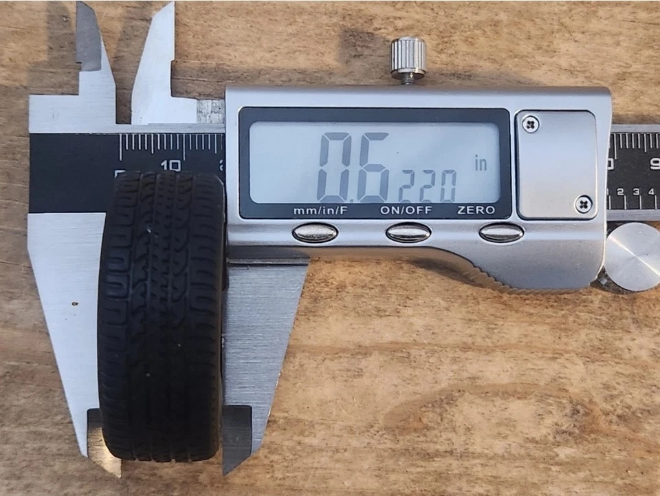 LOT OF 9 SETS 1/18 Wheels&Tires-PARTS - Image 4 of 4