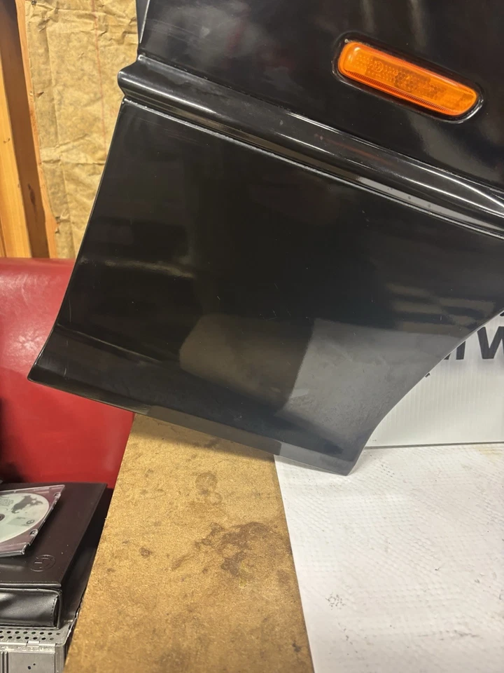 01 02 03 BMW E46 330ci 325 CUPÉ CONVERTIBLE GUARDABARROS DELANTERO DERECHO CUBIERTA NEGRO OEM Foto 3 de 4