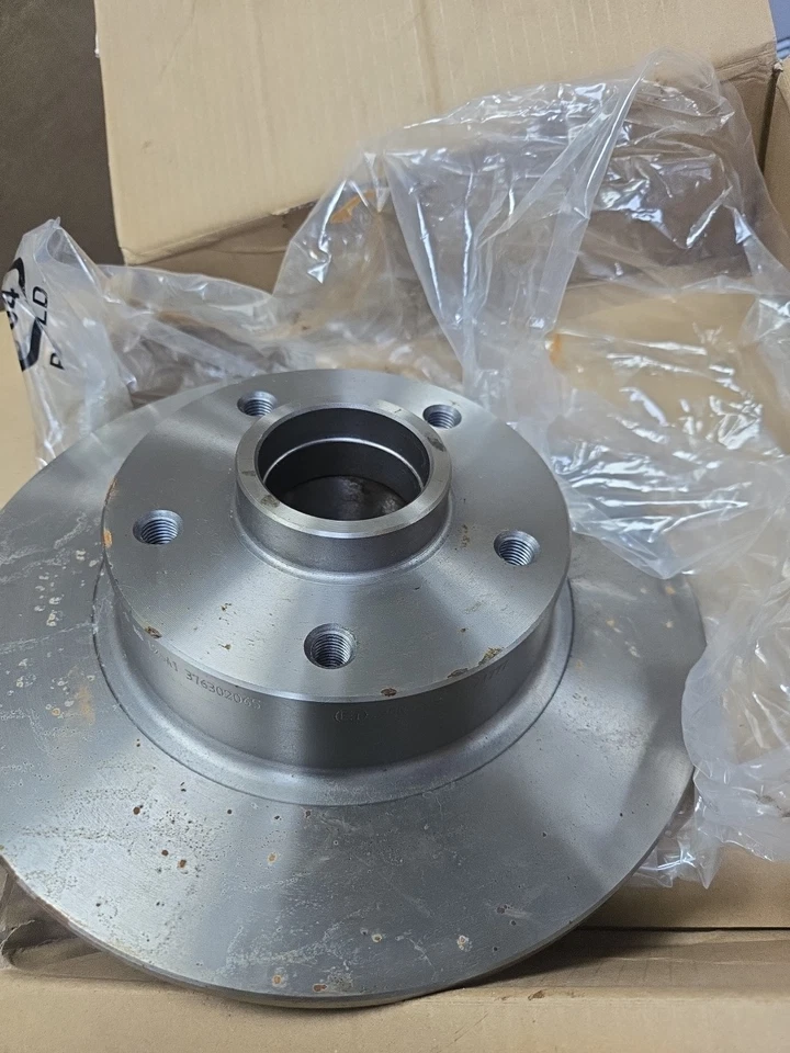 1x Disco de freno BOSCH 0 986 479 708 para RENAULT MEGANE III cupé (DZ0/1 2009-2015 Foto 3 de 4