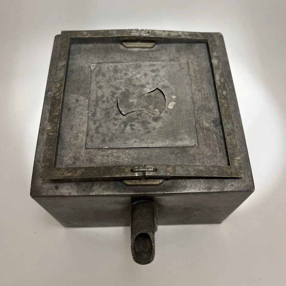 Японский антикварный металлический подогреватель для саке периода Эдо - Изображение 3 из 4