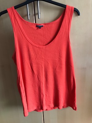 A BRAND NEW WITHOUT TAGS LADIES SIZE 22 PAPAYA (MATALAN) SLEEVELESS T-SHIRT