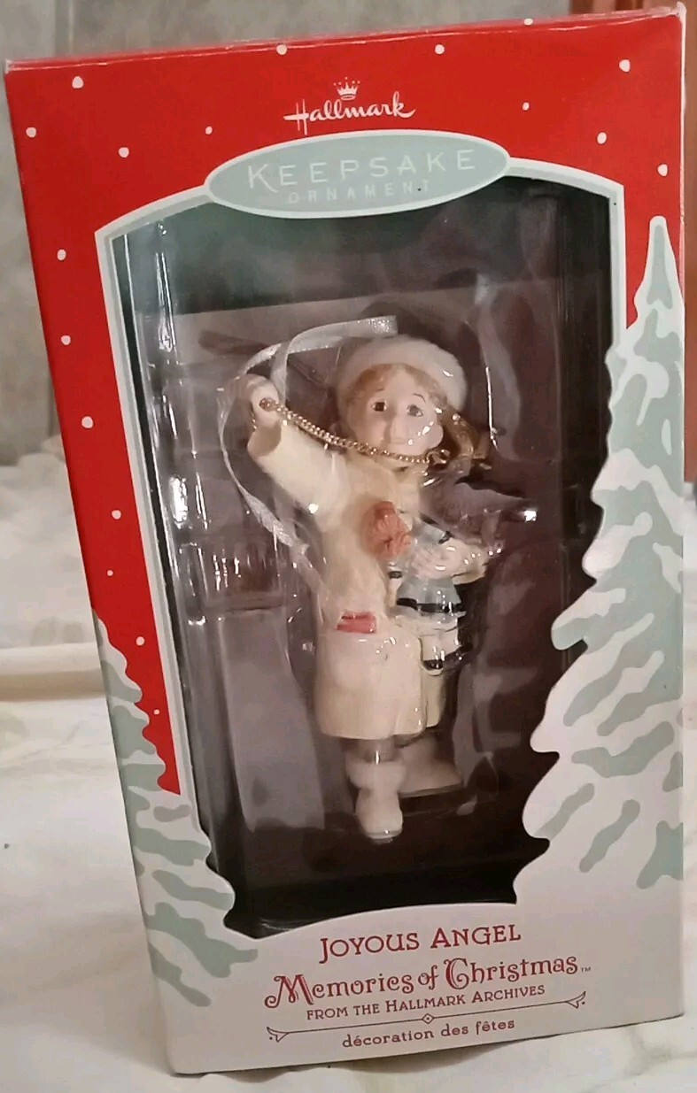 2002 Hallmark Keepsake Ornament Joyous Angel Memories of Christmas