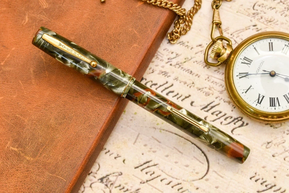 Vintage Waterman’s 32 green marble cellulose 14k gold M stub Full Flex nib - Image 2 of 4
