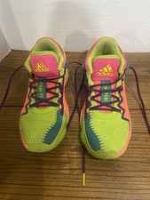 Adidas Basketball Shoes Issue 2 Prove Em wrong. Youth size 4