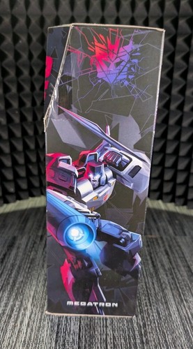Hasbro Transformers Generations Shattered Glass Megatron Voyager Class UNOPENED - Picture 4 of 7