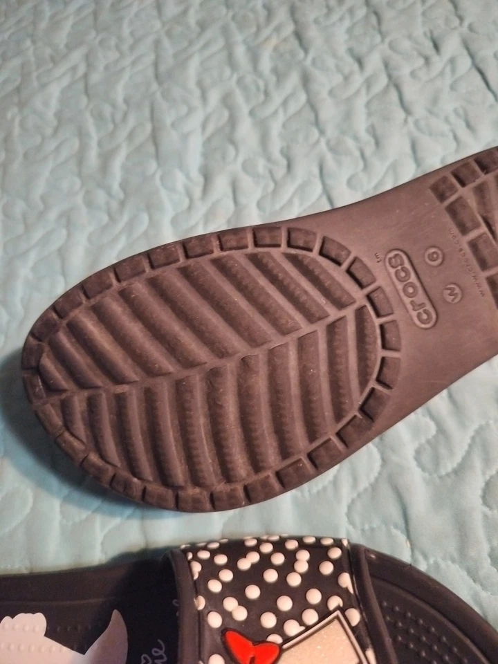 Crocs Sloane Minnie Mouse Dots Slide Womens size 6  - Image 3 of 4