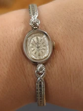 Beautiful Vintage Duval Women's 17 Jewel  Windup Silver Tone Watch Diamonds H81