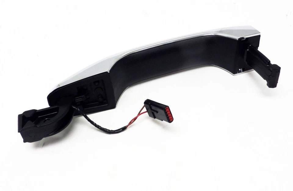 84807773 Door Handle Frosted Pine Metallic Rear Side Right / Left 2021 GMC Yukon - Image 3 of 4