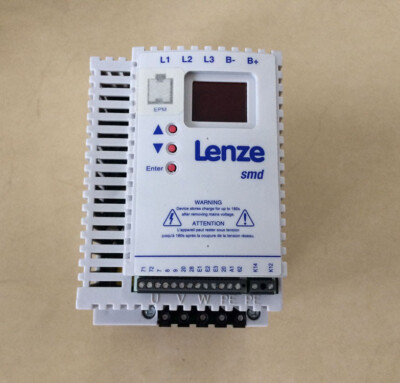 NEW ORIGINAL LENZE ESMD302L4TXA INVERTER ESMD302L4TXA EXPEDITED SHIPPING