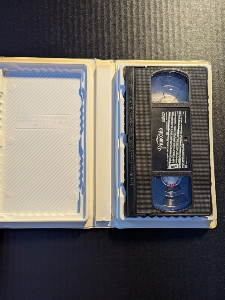 Pinocchio (1940) VHS Walt Disney's Gold Classic Collection Foto 2 de 3